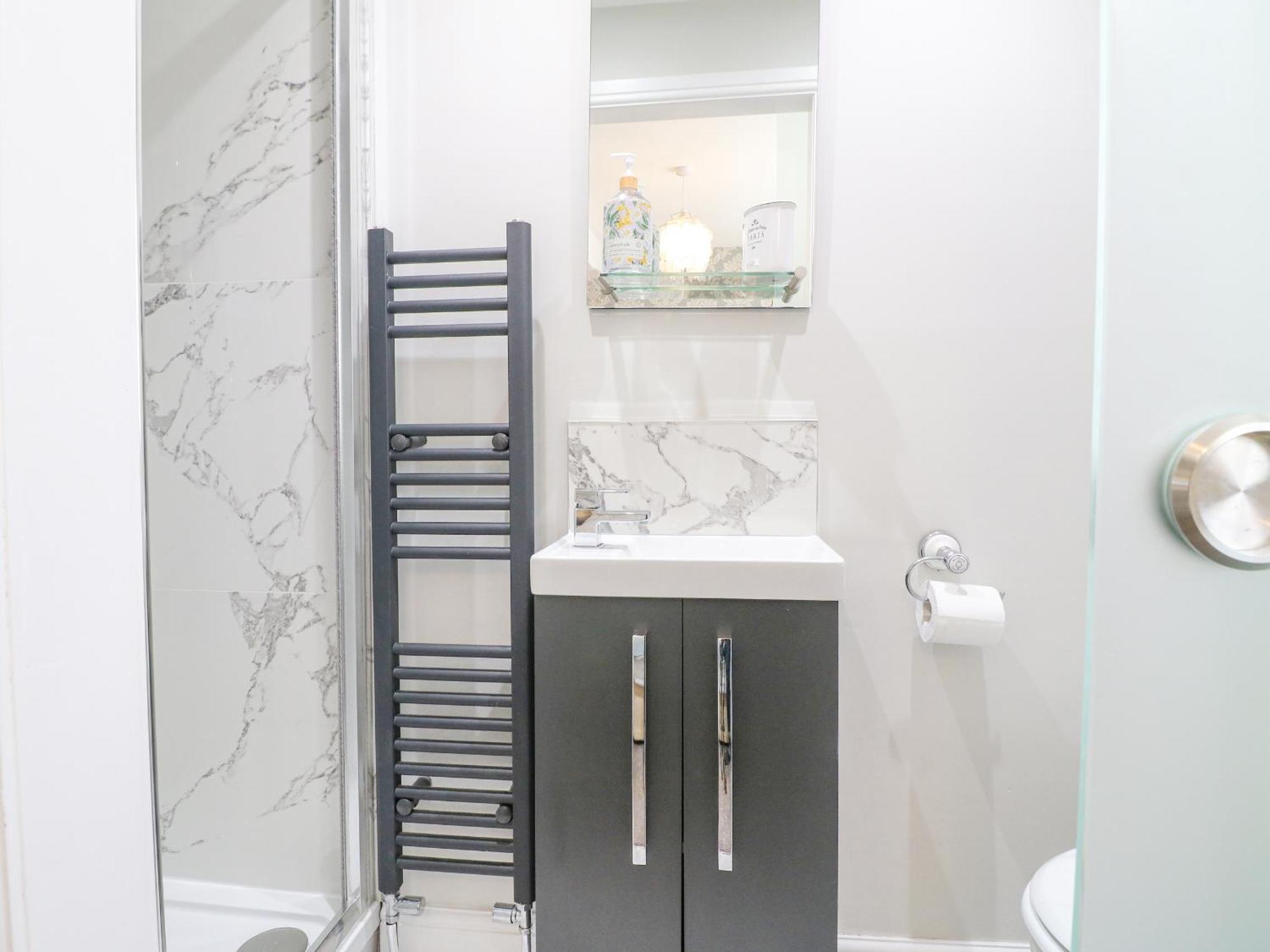 Matlock Maisonette Bagian luar foto